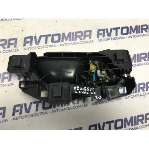 Ручка внутренняя передняя левая Peugeot 308 2013-2021 98000001